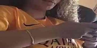 Snimao je svoju djevojku kako se igra na mobitelu. Kada joj je zumirao lice, uslijedilo je IZNENAĐENJE! (VIDEO)